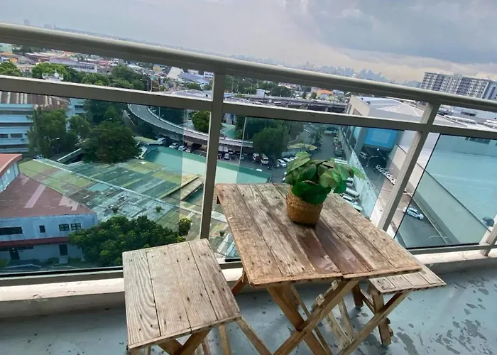 2 Bedroom Azure Cityview 1